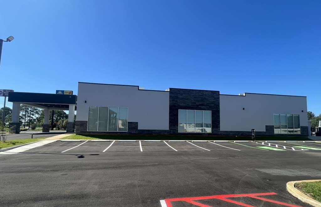 Best Western Plus Mobile Inn And Suites Exterior photo