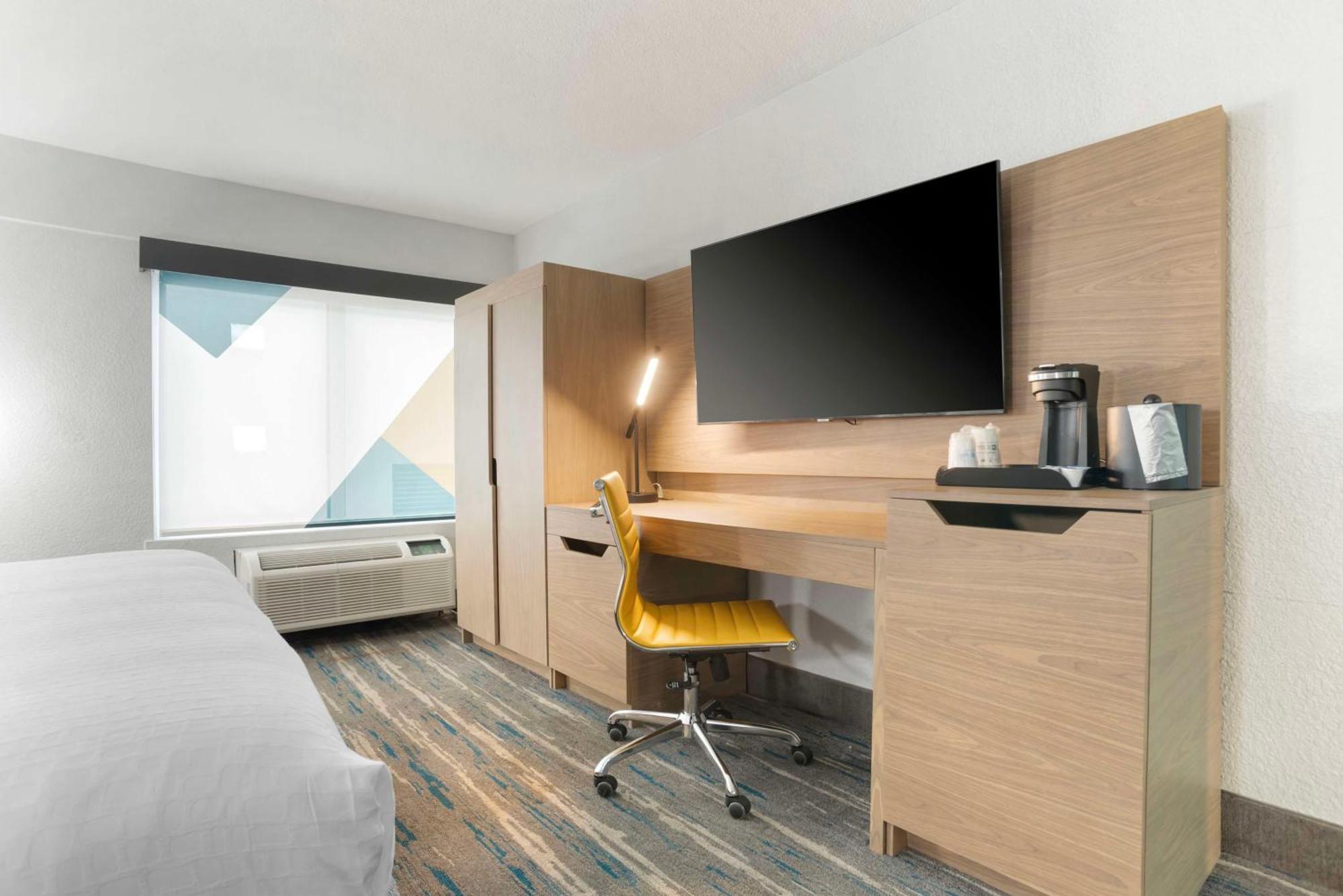 Best Western Plus Mobile Inn And Suites Exterior photo
